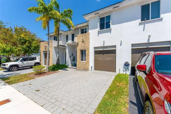 17705 SW 150th Ct, Miami, FL 33187