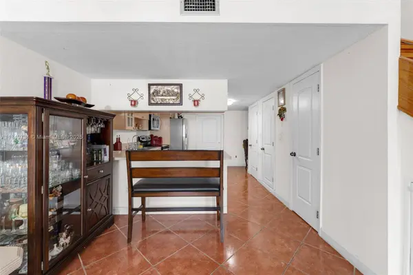 1159 W 41st Pl #34, Hialeah, FL 33012