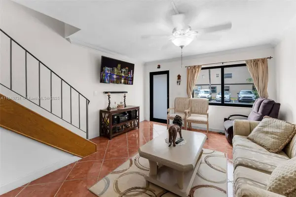 1159 W 41st Pl #34, Hialeah, FL 33012