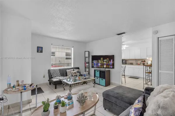 4776 E 10th Ave, Hialeah, FL 33013