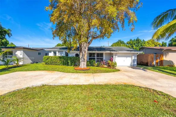 8561 Miramar Pkwy, Miramar, FL 33025