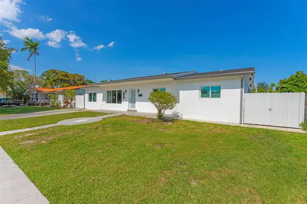 2023 SW 99th Ave, Miami, FL 33165