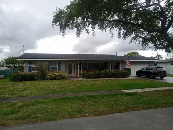 7461 NW 6th St, Plantation, FL 33317