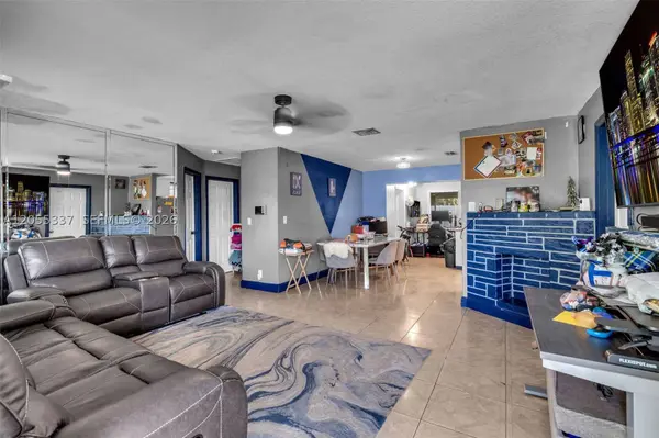 2729 Sunshine Blvd, Miramar, FL 33023