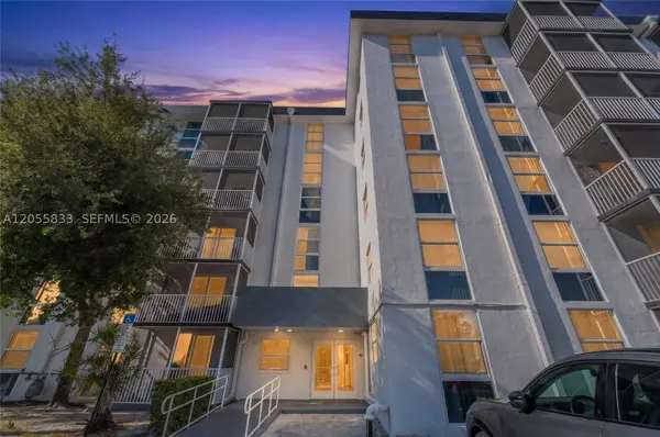 16851 NE 23rd Ave #A516, North Miami Beach, FL 33160