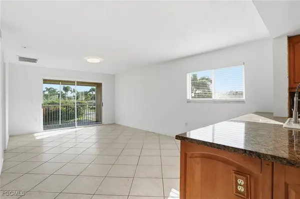 240 Pebble Beach BLVD #712, Naples, FL 34113