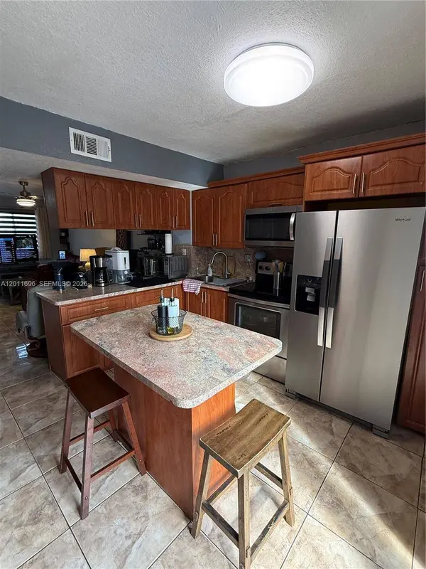 1813 SW 107th Ave #2408, Miami, FL 33165