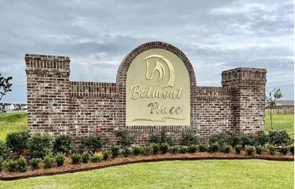 belmont-place-houma-entrance