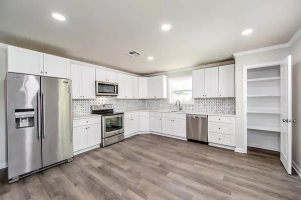 172 Market St, Raceland, LA 70394