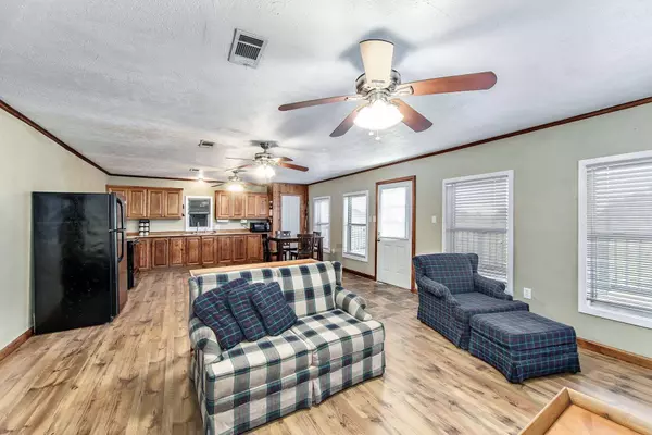 1497 Bayou Dularge Rd, Theriot, LA 70397