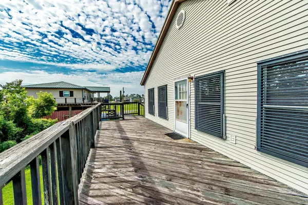 1497 Bayou Dularge Rd, Theriot, LA 70397