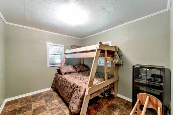 1497 Bayou Dularge Rd, Theriot, LA 70397