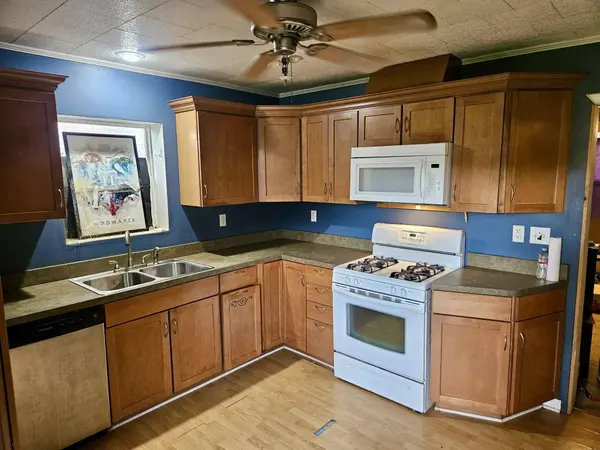 158 St Ann St, Raceland, LA 70394