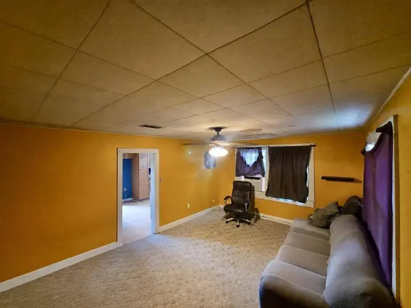 158 St Ann St, Raceland, LA 70394