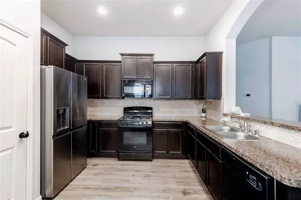 2143 Beacon Park CT, Spring, TX 77373