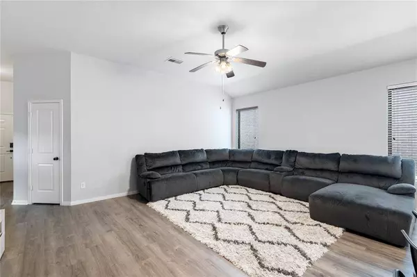 2143 Beacon Park CT, Spring, TX 77373