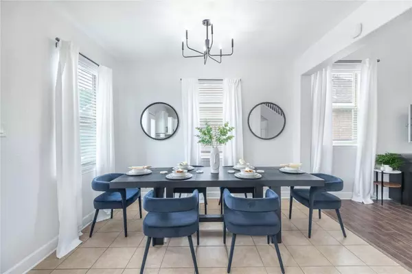 8926 Rollick DR, Tomball, TX 77375