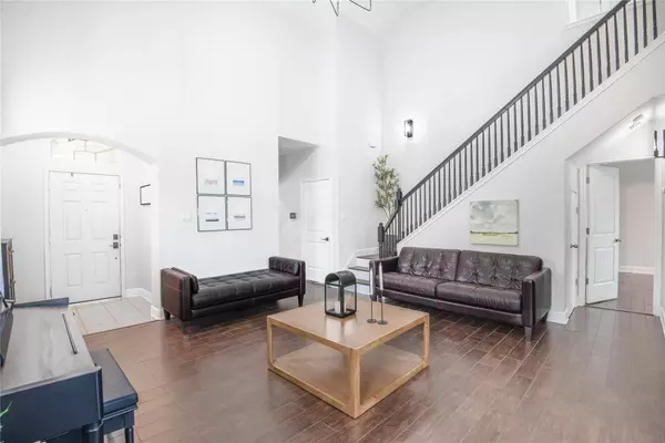 8926 Rollick DR, Tomball, TX 77375