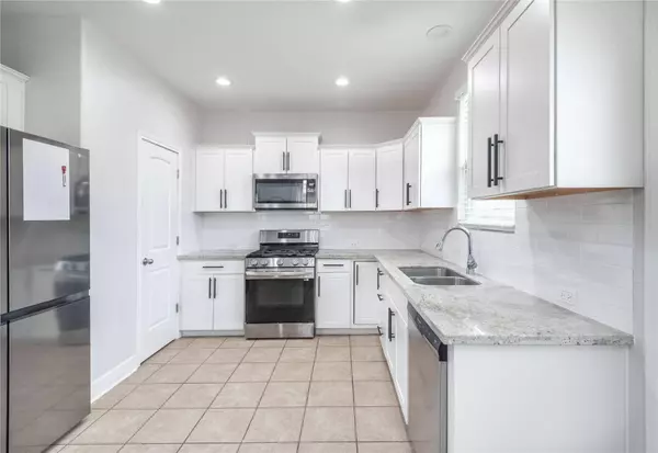 8926 Rollick DR, Tomball, TX 77375