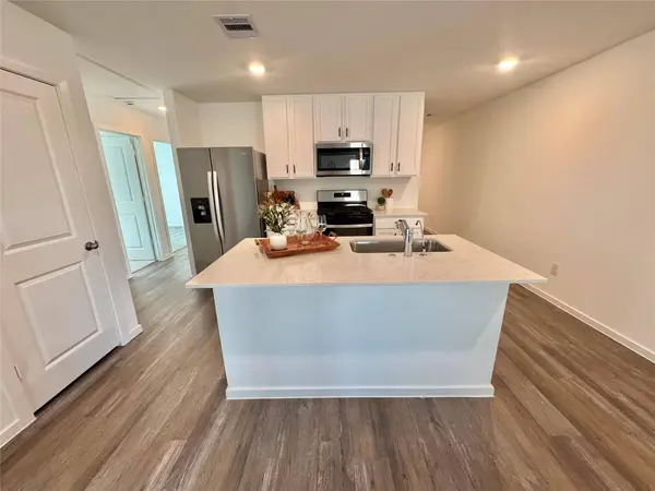 40962 Seasoned Oak LN, Magnolia, TX 77354