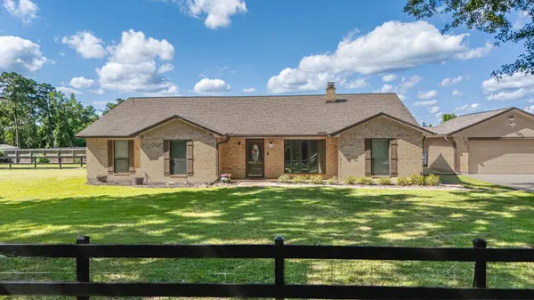 10070 Woodcreek CIR, Willis, TX 77318