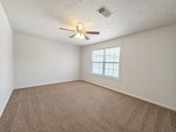 9734 Willmont RD, La Porte, TX 77571