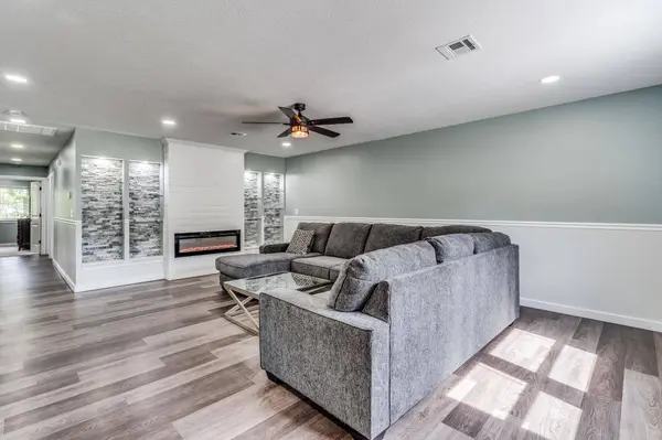 525 N Green, Wichita, KS 67214