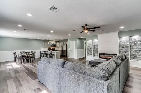 525 N Green, Wichita, KS 67214