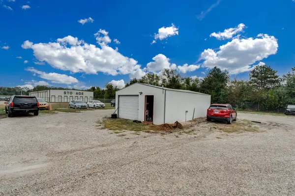 260 Cain Dr, Haysville, KS 67060