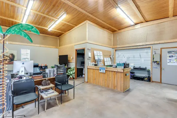 260 Cain Dr, Haysville, KS 67060