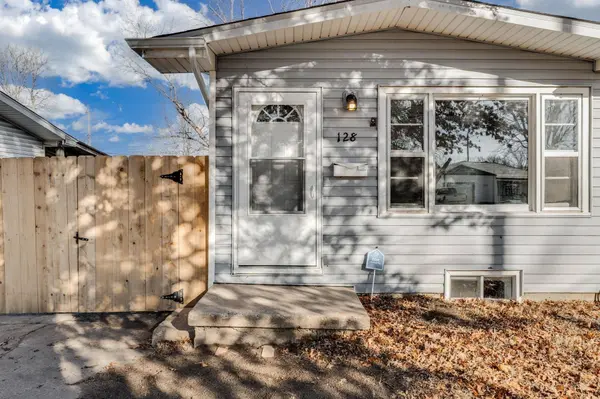 128 W Patterson St, Wichita, KS 67217