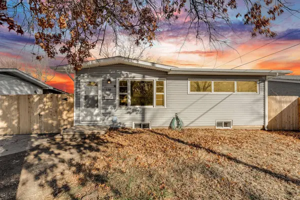 128 W Patterson St, Wichita, KS 67217