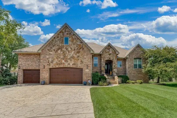 607 18th Fairway, Andover, KS 67002-9114