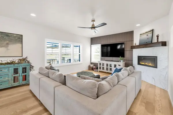 1971 Shadow Lake Ct, Windsor, CO 80550