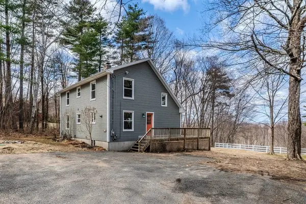 140 Barton Ave, Belchertown, MA 01007