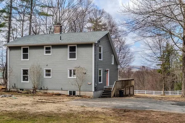 140 Barton Ave, Belchertown, MA 01007