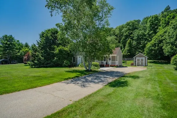 446 Wheelwright Rd, Barre, MA 01005