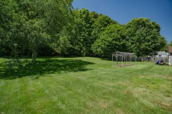 446 Wheelwright Rd, Barre, MA 01005