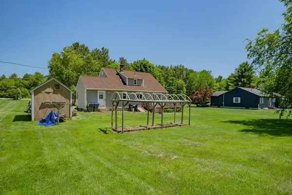 446 Wheelwright Rd, Barre, MA 01005
