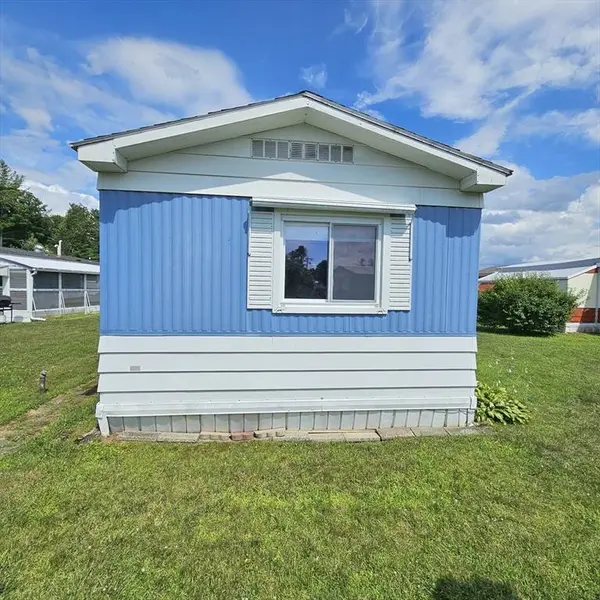 2 Second Ave, Westfield, MA 01085