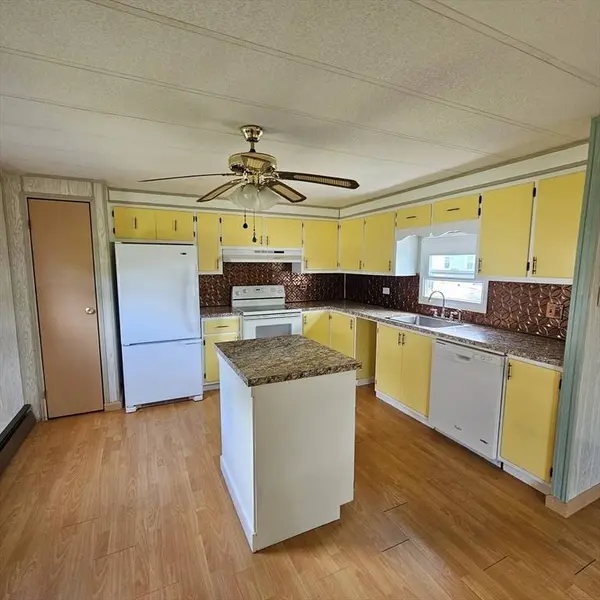 2 Second Ave, Westfield, MA 01085