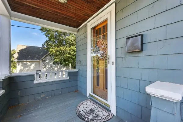 125 Malvern Rd, Worcester, MA 01610