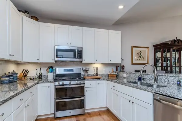 111 Daniel Shays Hwy #39, Belchertown, MA 01007