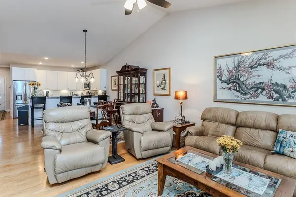 111 Daniel Shays Hwy #39, Belchertown, MA 01007