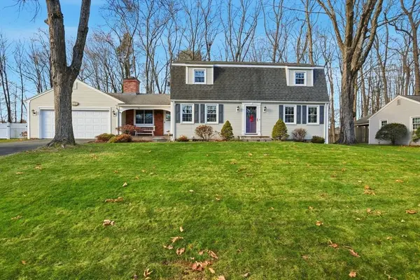 283 Forest Gln, West Springfield, MA 01089