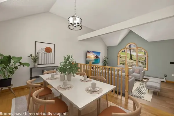 7 Terry Ln, Belchertown, MA 01007