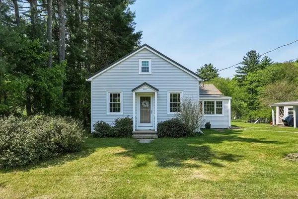 460 State St, Belchertown, MA 01007