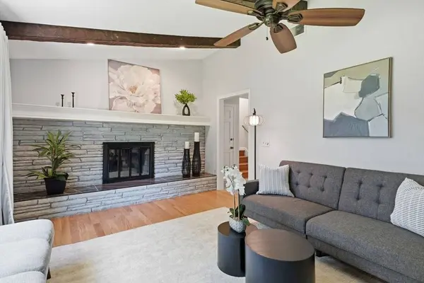 3 Beechwood Dr, Wilbraham, MA 01095