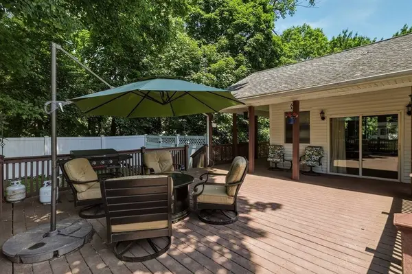 75 Clematis Rd, Agawam, MA 01001