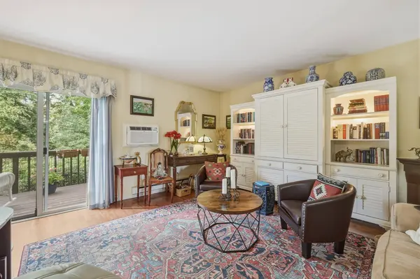 20 Lawrence Ave #49, South Hadley, MA 01075